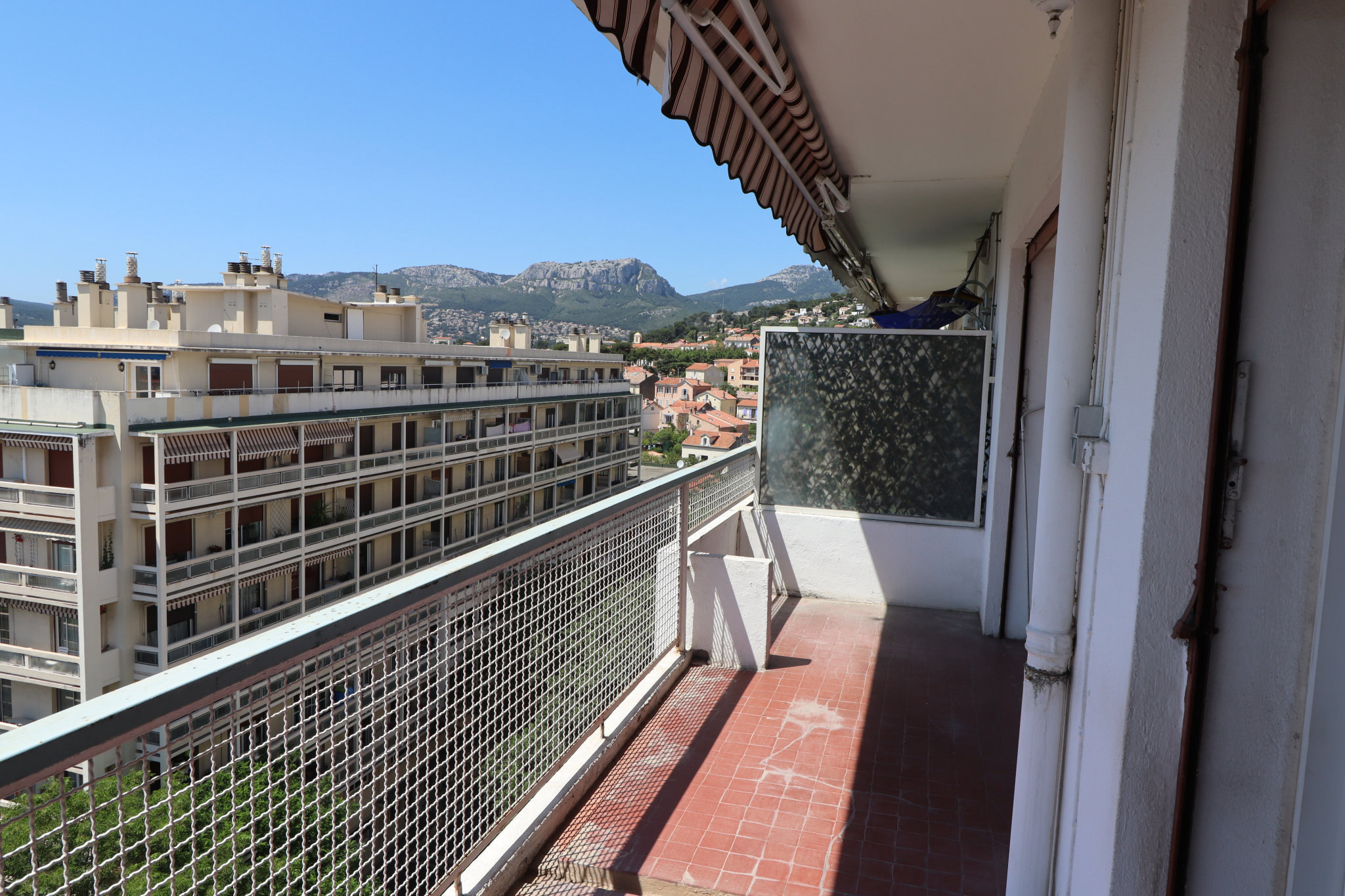 vente TOULON secteur Claret Appartement T3 vue mer Barme